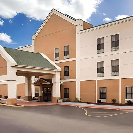 Halsted Inn And Suites Harvey - Chicago Southland Exterior foto